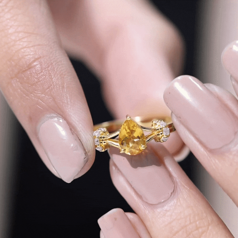 Pear Shape Citrine and Diamond Solitaire Ring in Split Shank Citrine - ( AAA ) - Quality - Rosec Jewels