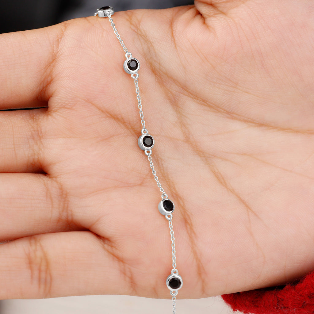 0.75 CT Bezel Set Black Onyx Seven Stone Station Chain Bracelet Black Onyx - ( AAA ) - Quality - Rosec Jewels
